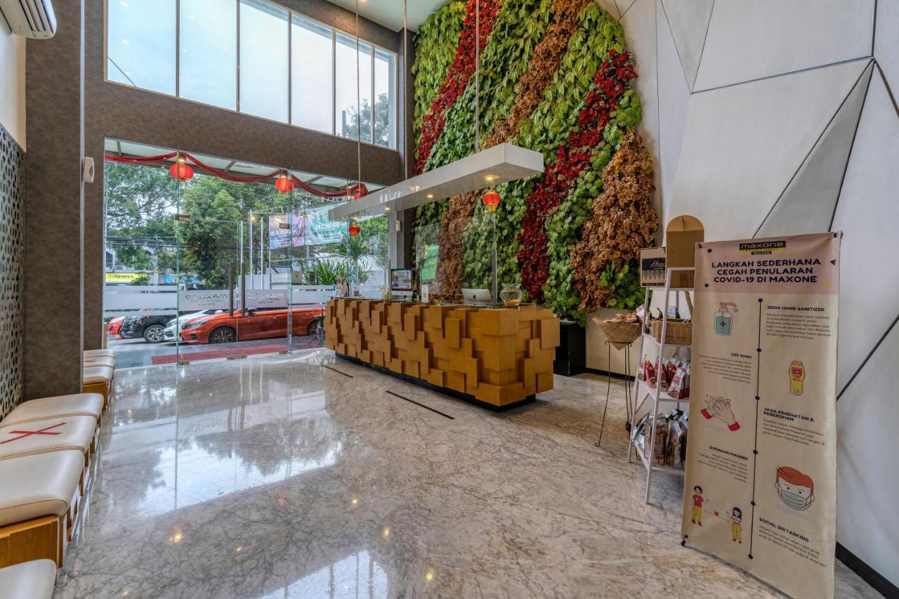 Ascent Hotel & Cafe Μαλάνγκ Εξωτερικό φωτογραφία