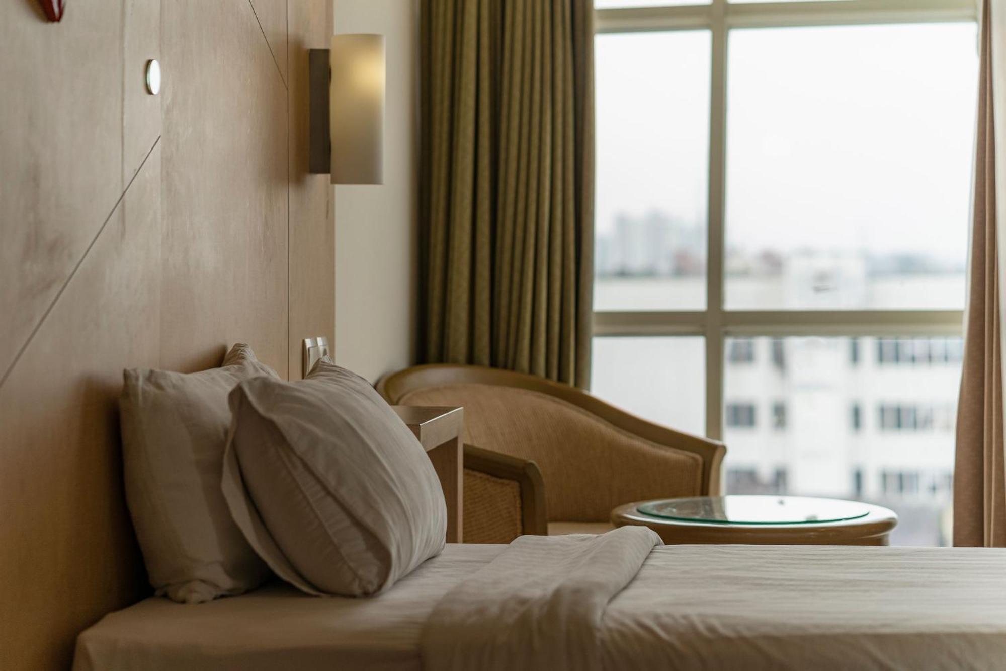 Ascent Hotel & Cafe Μαλάνγκ Εξωτερικό φωτογραφία